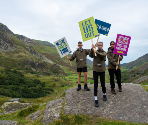 OGWEN LET US OUT 0047