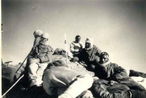 Tom-Whitehouse_OB-Kenya-1956_Kilmanjaro-climb-2